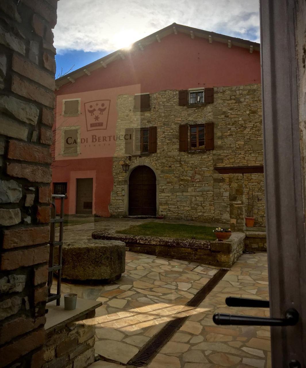 Ferienwohnung Tenuta Ca Di Bertucci Solignano Exterior foto